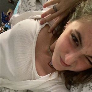 Meet your Posher, Liv